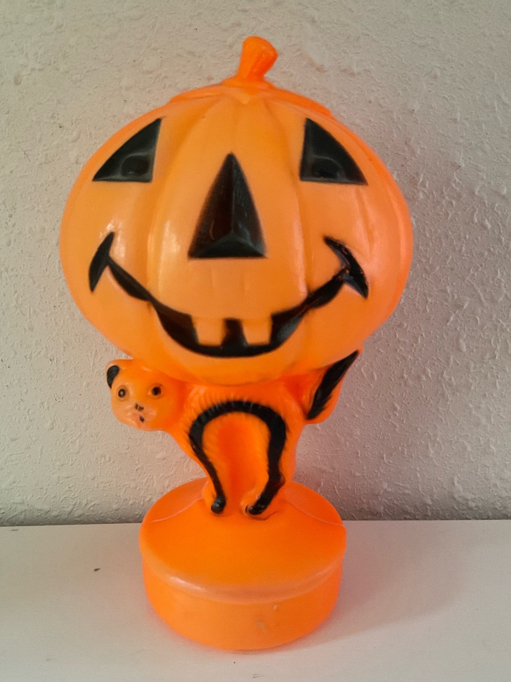 Vintage Bayshore Halloween Pumpkin Orange Cat 13" High Blow Mold WORKS